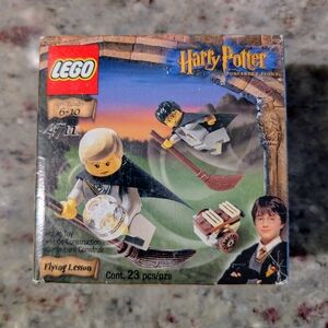 LEGO Harry Potter Flying Lesson Set Vintage Reitred